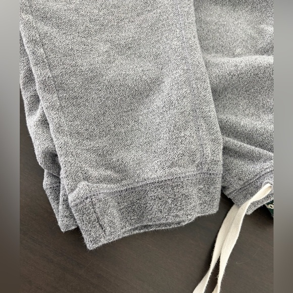 Roots Woman’s Heather Gray Logo Sweatpants - Picture 2 of 3